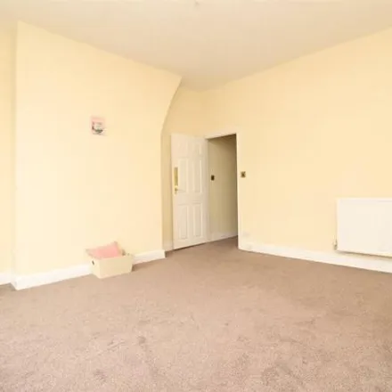 Image 7 - Olive Lane, Darwen, BB3 0ET, United Kingdom - Townhouse for rent