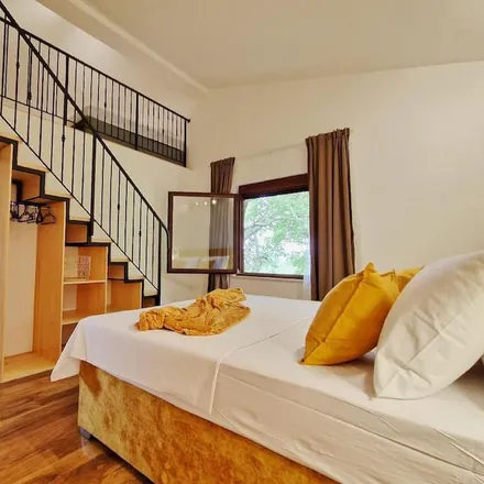 Rent this 6 bed house on 21315 Općina Dugi Rat