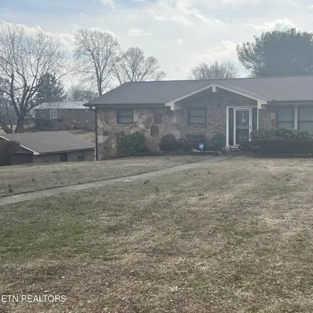 Buy this 3 bed house on 1231 Calloway Cir in Lenoir City, Tennessee