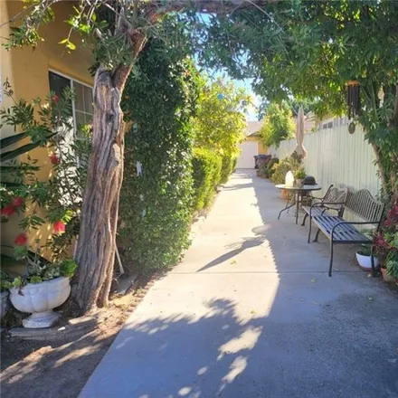 Image 4 - 1240 South Muirfield Road, Los Angeles, CA 90019, USA - House for sale