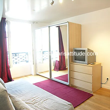 Image 4 - 23 Rue de Ponthieu, 75008 Paris, France - Apartment for rent