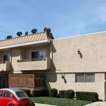 Rent this 1 bed apartment on 1755 Granville Avenue in Los Angeles, CA 90025