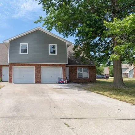 Rent this 3 bed house on 3649 Hermitage Road in Columbia, MO 65201