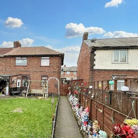 Buy this 4 bed townhouse on Durham Road in Birtley, DH3 2TB