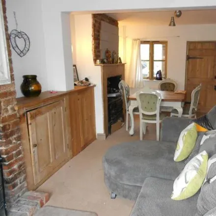 Image 5 - unnamed road, East Challow, OX12 9SP, United Kingdom - Townhouse for rent