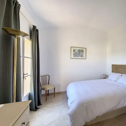Rent this 2 bed house on Le Plan de la Tour in Boulevard du Maréchal Gallieni, 83120 Le Plan-de-la-Tour