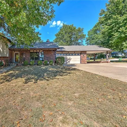 Image 1 - 1202 West Ash Street, Rogers, AR 72756, USA - House for sale