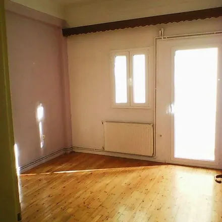 Rent this 2 bed apartment on Εθνικής Αμύνης 44 in Thessaloniki, Greece