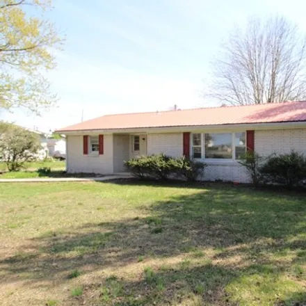 Buy this 3 bed house on 236 Donoho Avenue in Lafayette, TN 37083