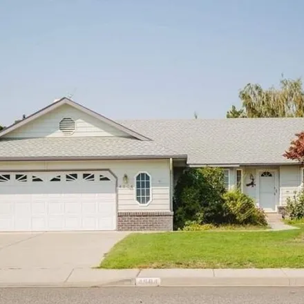 Buy this 3 bed house on 4604 Kendall Way in West Richland, WA 99353