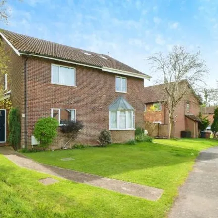Buy this 3 bed duplex on 61 Launcelyn Close in North Baddesley, SO52 9NP