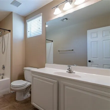 Image 4 - 6727 South Windingwood Street, Spring Valley, NV 89148, USA - House for sale