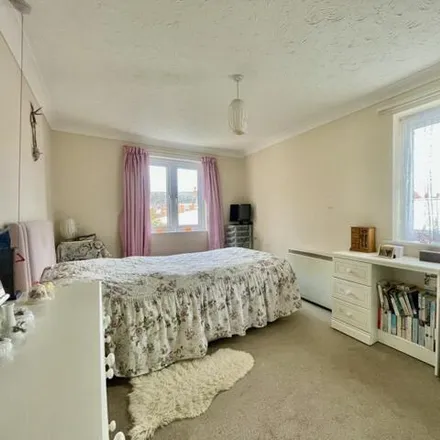 Image 6 - 13 Rugby Road, Exeter, EX4 1BH, United Kingdom - Apartment for sale
