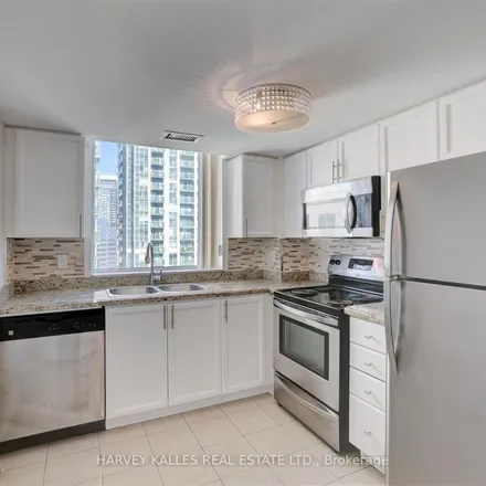 Image 6 - 28 Harrison Garden Boulevard, Toronto, ON M2N 0C2, Canada - Apartment for rent