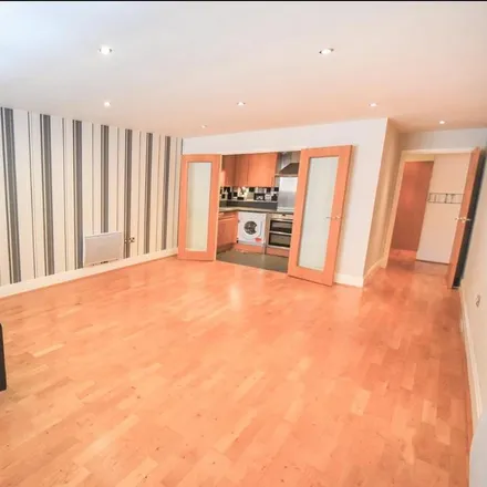 Rent this 2 bed apartment on Tanyard House in Brentford High Street, London
