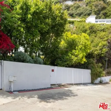Image 4 - 8549 Hedges Way, Los Angeles, California, 90069 - House for sale