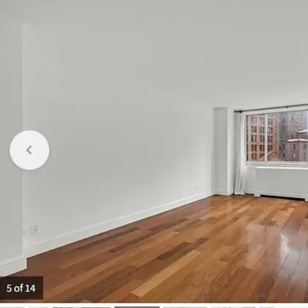 Image 3 - 30 West 63rd Street, New York, NY 10023, USA - Condo for sale