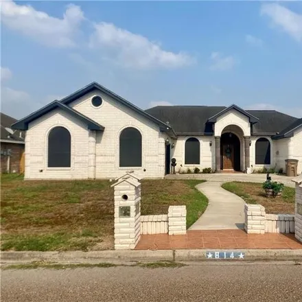 Buy this 3 bed house on 858 Columbia Drive in Edinburg, TX 78541