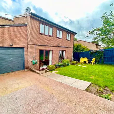 Image 1 - Tramway Close, Cwmbran, NP44 6UT, United Kingdom - House for sale