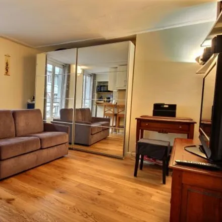 Rent this studio apartment on 2 Rue Saint-Marc in 75002 Paris, France