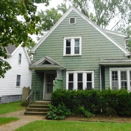 Buy this 3 bed house on 769 Randolph Street in Jackson, MI 49203
