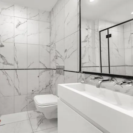 Image 9 - 427 East 90th Street, New York, NY 10128, USA - Condo for sale