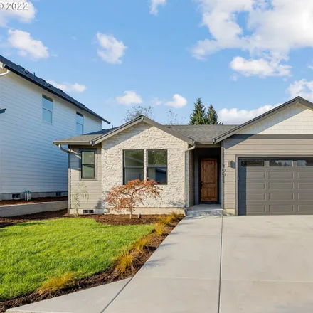 Buy this 3 bed house on 10003 Northeast 39th Avenue in Vancouver, WA 98686