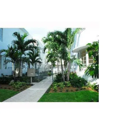 Image 2 - 1000 Meridian Avenue, Miami Beach, FL 33139, USA - Apartment for rent