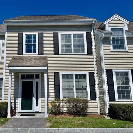 Rent this 3 bed townhouse on 21;23;25;27;29;31;33;35;37 Evergreen Circle in Canton, MA 02021