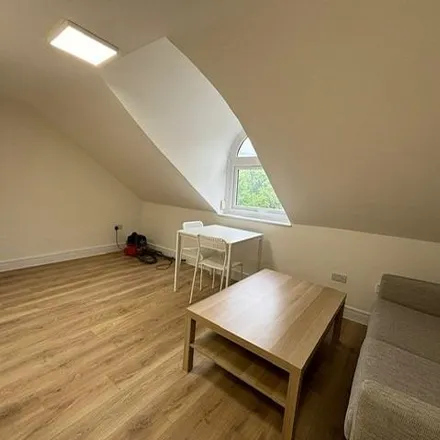 Image 5 - Iverson Road, London, NW6 2QT, United Kingdom - House for rent