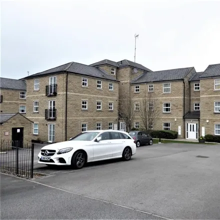 Rent this 2 bed apartment on Broom Mills Road in Farsley, LS28 5GR