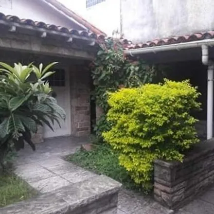 Buy this 3 bed house on Estanislao del Campo 580 in Partido de Morón, B1704 ESP Villa Sarmiento