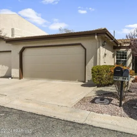 Buy this 2 bed house on 939 Rolling Green Road in Prescott Valley, AZ 86327