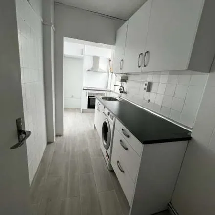 Image 8 - Calle de Villasandino, 16, 28011 Madrid, Spain - Apartment for rent