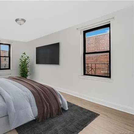 Image 8 - 445 West 240th Street, New York, NY 10463, USA - Condo for sale