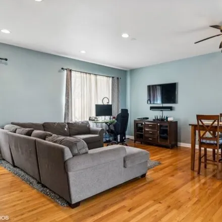 Image 4 - 561 West 16th Street, Chicago, IL 60616, USA - House for sale
