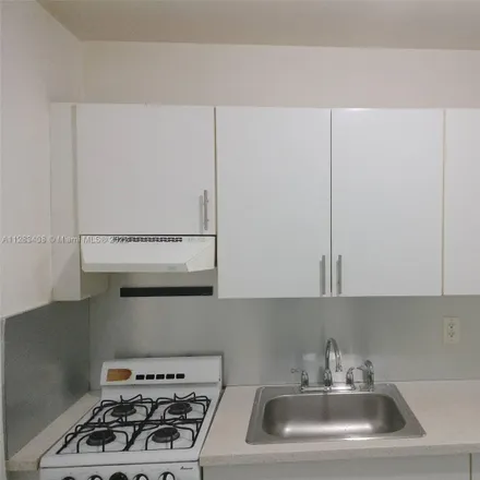 Image 6 - 501 Northwest 30th Street, Miami, FL 33127, USA - Apartment for rent