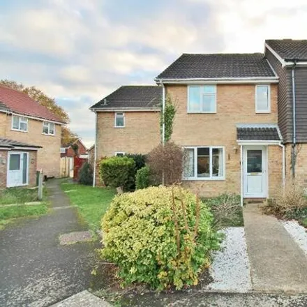 Buy this 3 bed townhouse on 46 Fitzwilliam Avenue in Stubbington, PO14 3SD