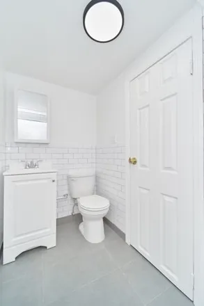 Image 5 - 324 E 74th St Apt 1C, New York, 10021 - Apartment for rent