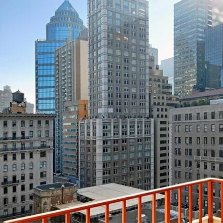 Image 5 - 40 East 61st Street, New York, NY 10065, USA - Condo for sale