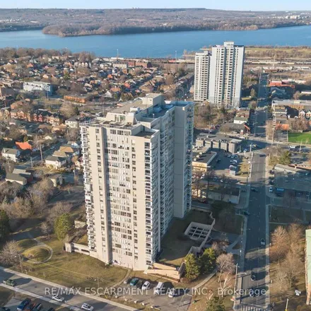 Image 9 - 137 Duke Street, Hamilton, ON L8P 3K8, Canada - Apartment for rent