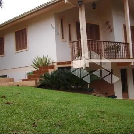Buy this 5 bed house on Avenida Presidente Castelo Branco in Florestal, Lajeado - RS