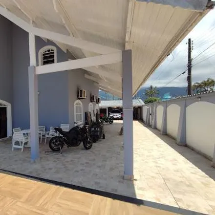 Buy this 5 bed house on Rua dos Manacás in Flórida, Praia Grande - SP