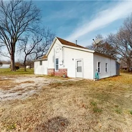 Image 8 - 1001 4th Street, Rich Hill, Bates County, MO 64779, USA - House for sale