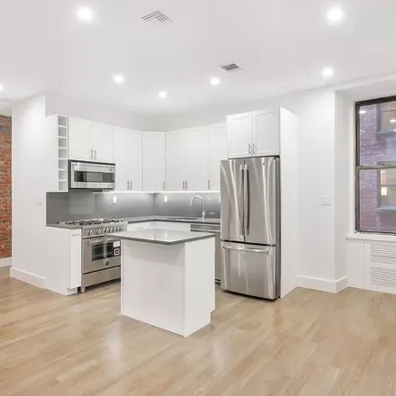 Rent this 1 bed apartment on Madison Avenue & East 30th Street in Madison Avenue, New York