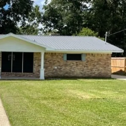 Buy this 3 bed house on 609 Gilbert Street in Saraland, AL 36571