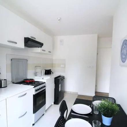 Rent this 4 bed apartment on 64 Rue Madame de Sanzillon in 92110 Clichy, France