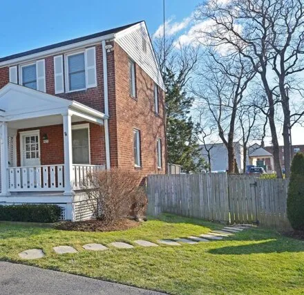 Rent this 2 bed house on 2609 Farmington Dr in Alexandria, Virginia