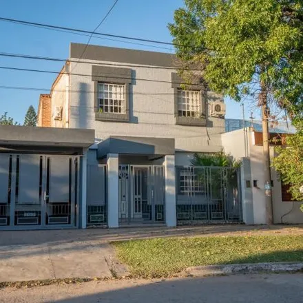 Image 2 - Mendoza 846, Villa Alvear, H3500 BXB Resistencia, Argentina - House for sale