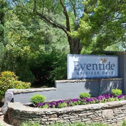 Buy this 2 bed house on 701 Eventide Drive in Memphis, TN 38120